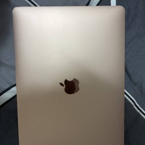 MacBook Air (M1, 2020)