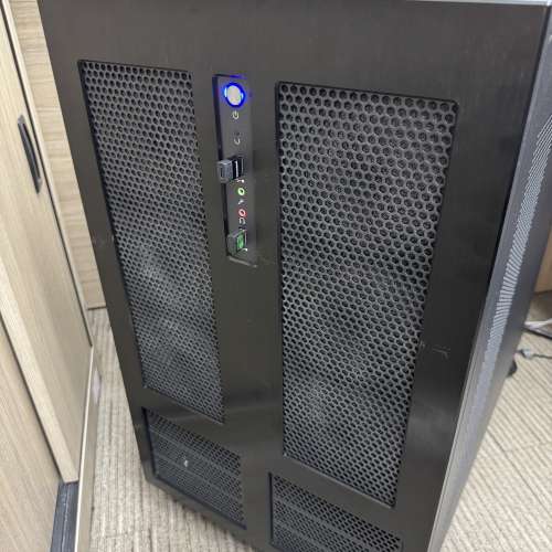 Amd Epyc 7y83 雙路64核 256線程(7nm)  ROG ASTRAL TUF 5090