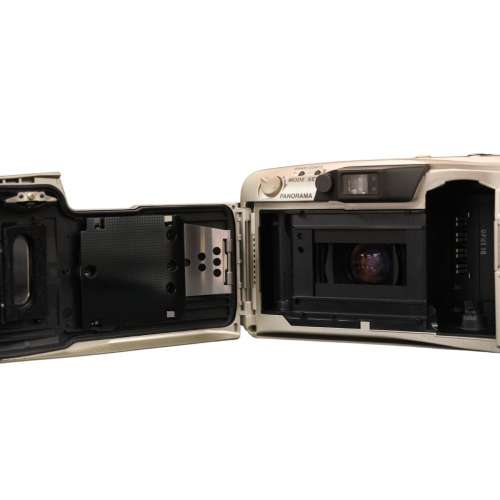 Olympus &mu; mju Zoom 140 Deluxe 135/35mm Point & Shoot Film Camera
