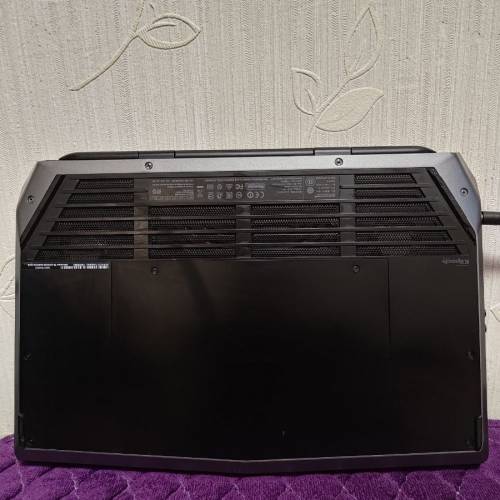 Alienware 15"