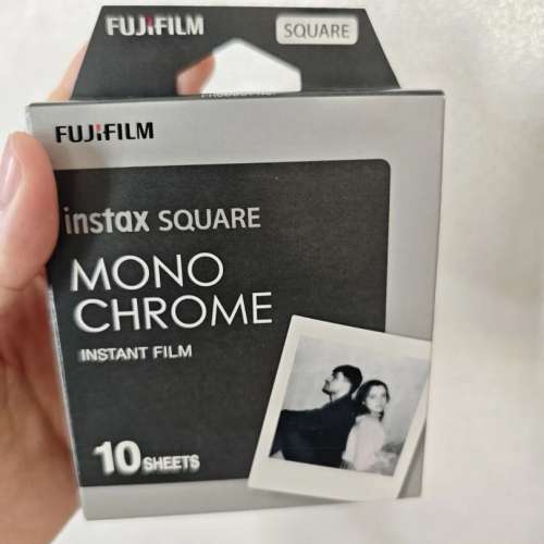 Fujifilm Instax Square Mono Chrome 相紙