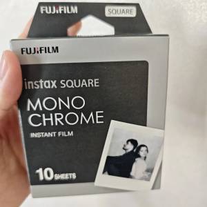 Fujifilm Instax Square Mono Chrome 相紙