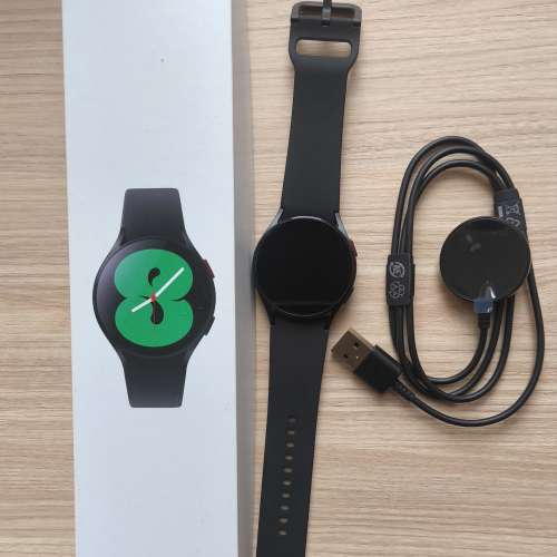 99% New Samsung Galaxy watch 4