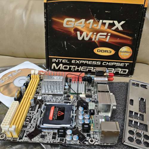 壞，二手(極新淨ITX) ZOTAE G41底板，有背板，有盒，有碟。
