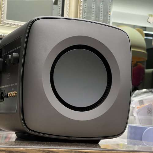 KEF KC62