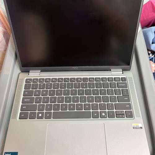 Dell latitude 7350 intel core ultra 7 165u vpro 16GB RAM 256 SSD