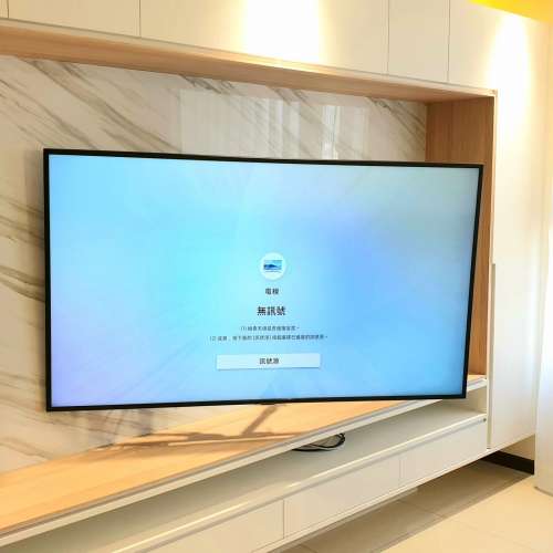 私人出讓49 inches Smart TV 4k畫質有腳架遙控上網連線快可手機投射畫面可以whatsa...