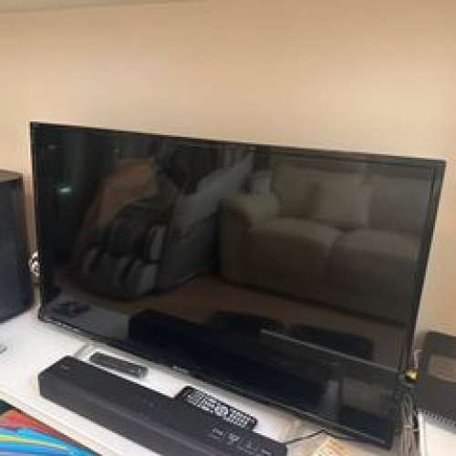 Whatsap 5638-1830搬屋家電43 吋智能電視可直接試機私人出讓Smart TV