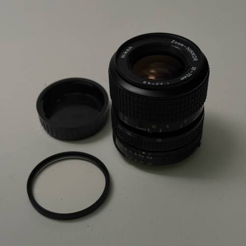 Nikon Zoom-Nikkor 35~70mm f/3.5
