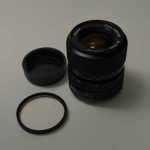 Nikon Zoom-Nikkor 35~70mm f/3.5