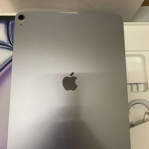 99%New US iPad Air 7th Gen (2025 M3) 13-inch WiFi 128GB Space Gray 保到6-1-2027