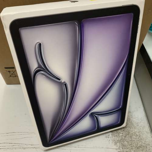 99%New US iPad Air 7th Gen (2025 M3) 11-inch WiFi 128GB Space Gray 保到7-5-2027