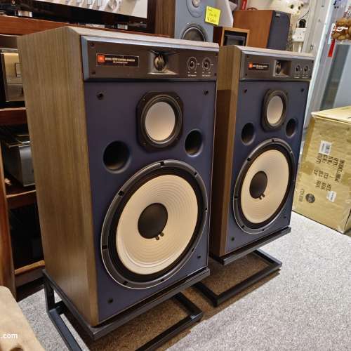 JBL 4319