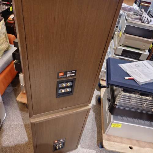 JBL 4319