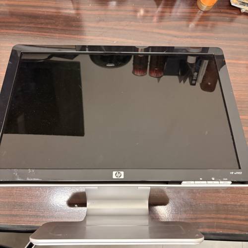 惠普 (HP) 顯示器（2台）