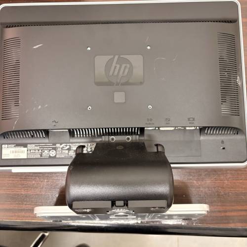 惠普 (HP) 顯示器（2台）