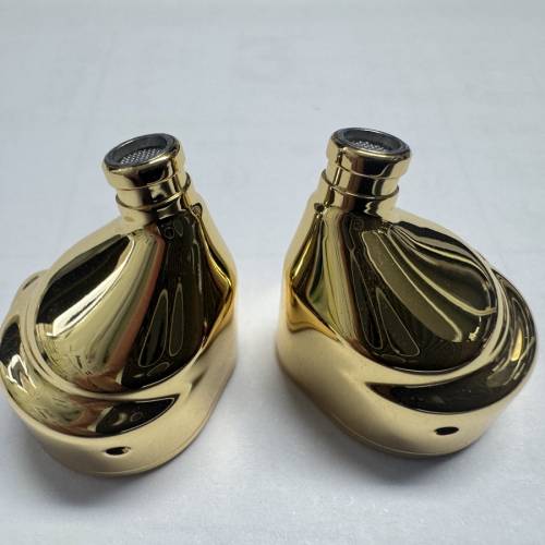 Jomo - Nautilus UIEM(1DD+1Planar+2BC+Brass shell) (Required Delivery: 1)