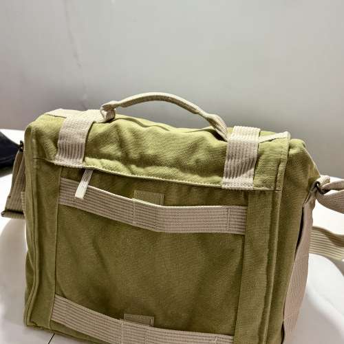 National Geographic NG 2475 Medium Shoulder Bag