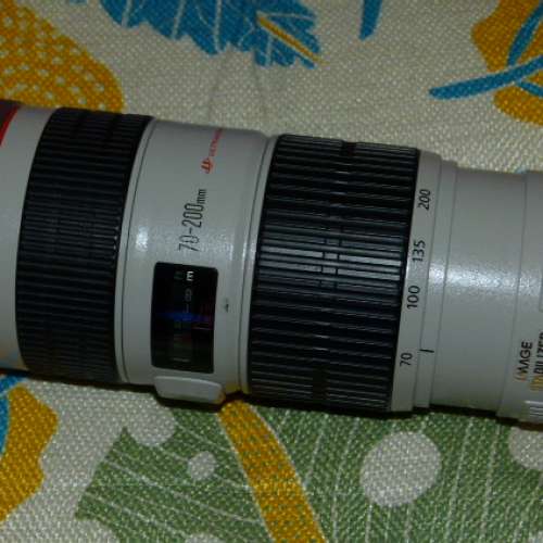 Canon EF70-200mm f4L IS USM zoom lens