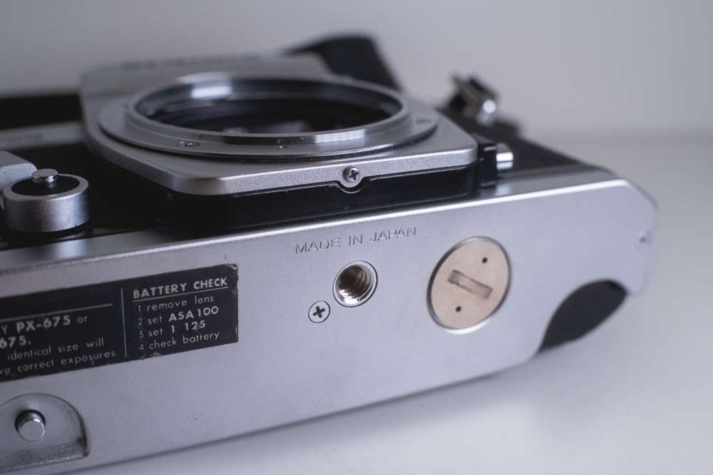 Konica Autoreflex T3 尖頂Hexanon AR 57mm f1.4 - 二手或全新菲林相機