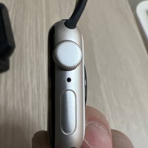 Apple Watch SE 第二代 40mm 黑色Nike運動錶帶 ，電池健康75%