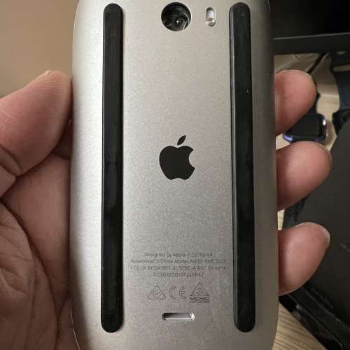 Apple Magic Mouse 第二代 A1657 有使用痕跡，功能正常使用