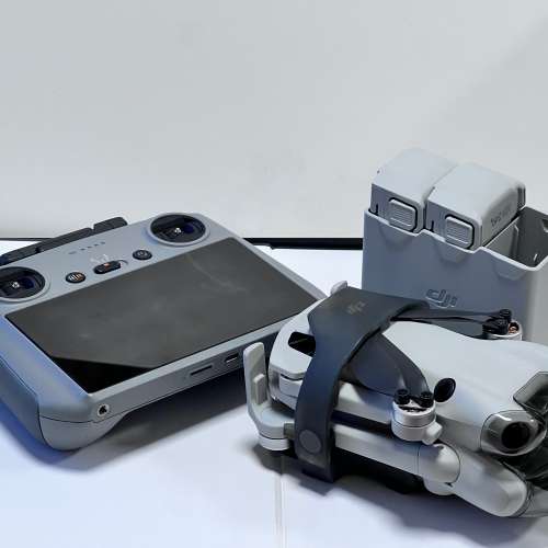 保用期至2027-04-11 DJI Mini 4 Pro + 3電 + RC2 螢幕遙控器