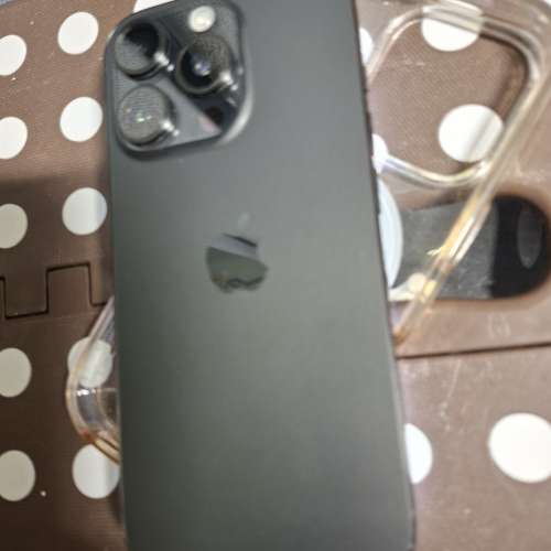 港行iPhone16  pro  512gb battery health 90%