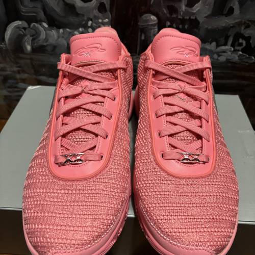 Lebron 20 Diamont Pink