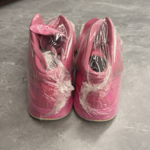 Nike Hyperdunk 2011 Think pink