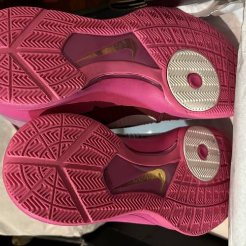 Nike Hyperdunk 2010 Think pink