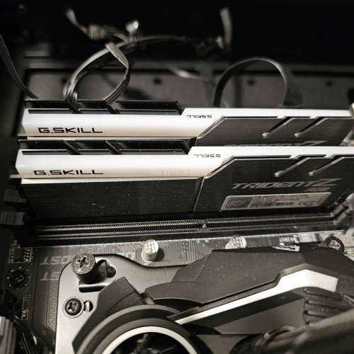 AMD 5800X3D ($1800) + MSI B550M Mortar WIFI+G.Skill Trident Neo 32G DDR4 ($1000)