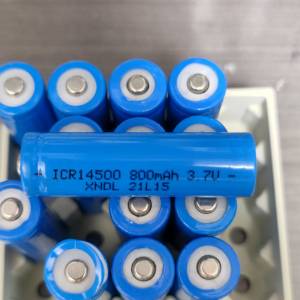 ICR14500 鋰離子充電電池具有 3.7V 的標稱電壓和 800mAh 的額定容量
