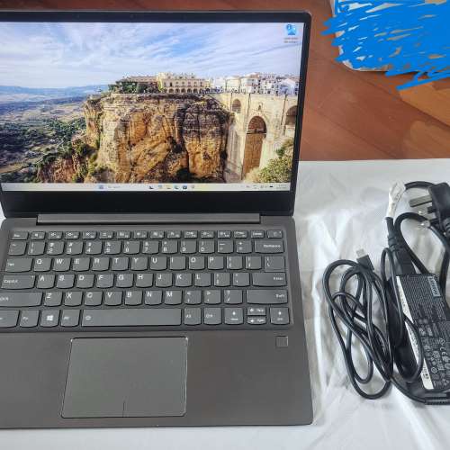 Lenovo Ideapad (720S-13IKB) i5-8250U/8GB Ram/512GB SSD Laptop筆記型電腦 手提電腦
