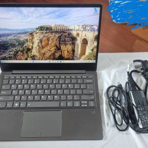 Lenovo Ideapad (720S-13IKB) i5-8250U/8GB Ram/512GB SSD Laptop筆記型電腦 手提電腦