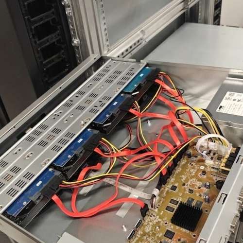 海康威視Hikvision NVR (連內置6組 6TB 硬碟)