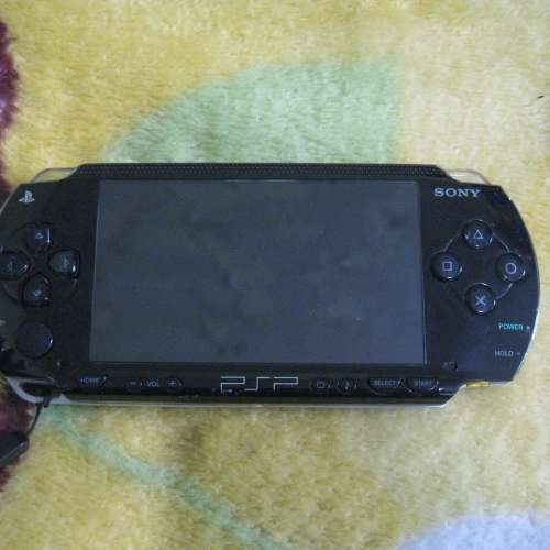 Sony PSP PlayStation PSP-2006 主機一部（不帶電池）"送3隻game "