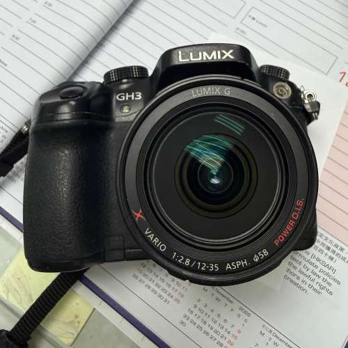 Panasonic 12-35/2.8 一代送GH3