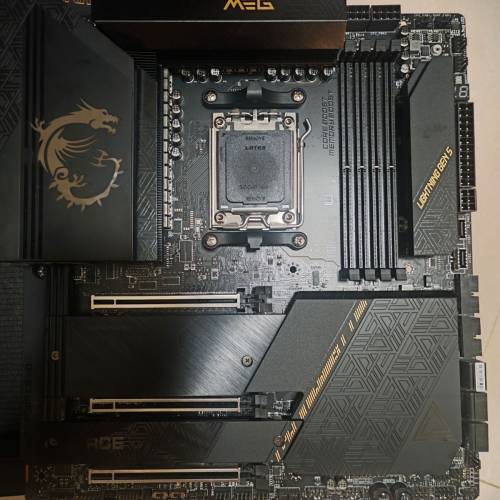 MSI MEG X670E ACE 主機板