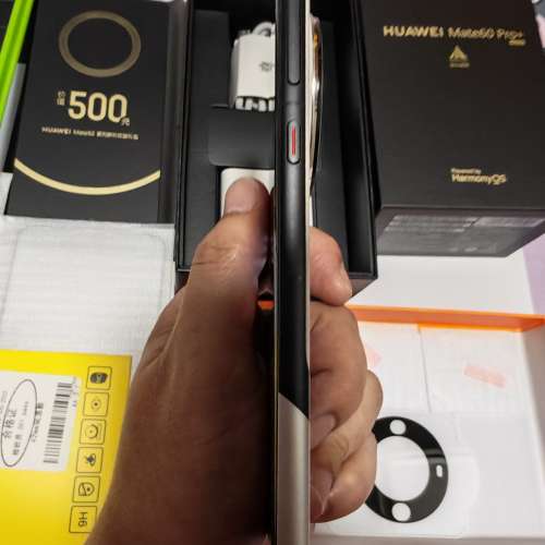HUAWEI/華為 Mate 60 Pro+ 16GB+1TB 白色