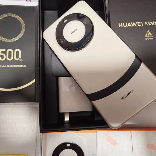 HUAWEI/華為 Mate 60 Pro+ 16GB+1TB 白色