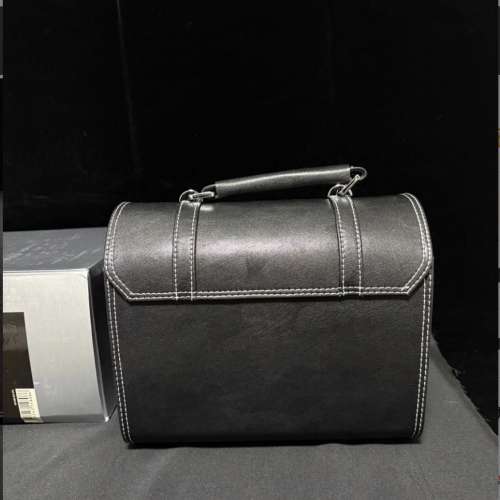 Leica 原裝進口 M series 皮革相機包 (收藏級別) , (Old stock: New Item)