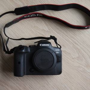 Canon R6 - 新淨冇花，連充速配件 (well maintained, no scratches, with many acc...