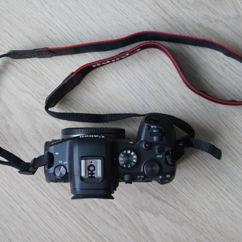 Canon R6 - 新淨冇花，連充速配件 (well maintained, no scratches, with many acc...