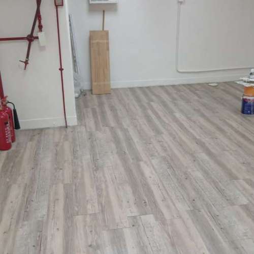 觀塘成業街｜成運工業大廈低層二樓出租$7000/Month