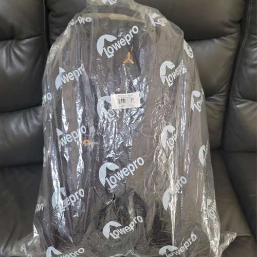放售Lowepro 450 AW，黑色相機背包 (八成新，行貨，齊配件)
