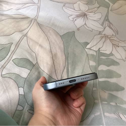iphone 17 256GB 港版，100電33次充電全原裝