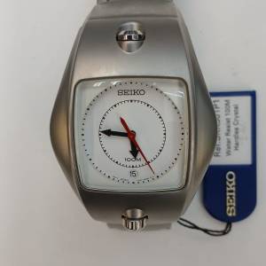 ( 市上無雙 ) 全新古董 Seiko 7N33-0AY0 Submarine Design Tank Quartz   Watch
