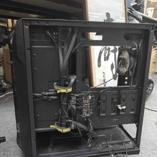 ANTEC DF600 FLUX 機箱