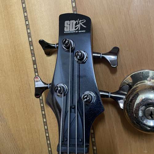 Ibanez SR300 Electric Bass (閃黑配色)｜主動式 3-Band EQ｜手感極佳入門/進階首選